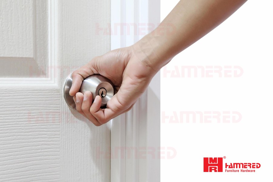 ổ khóa tay nắm tròn