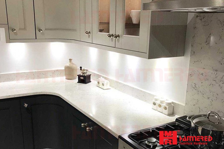 Hammered, mẫu tủ bếp, những thiết kế tủ bếp đẹp, phong cách thiết kế tủ bếp, thiết kế bếp, thiết kế bếp chữ L, thiết kế tủ bếp, thiết kế tủ bếp đa năng