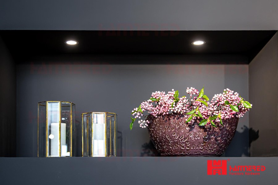 đèn led lắp tủ trang trí Hammered