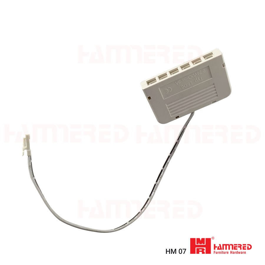Bộ chia nguồn đèn led 12v 3A 6 lỗ cắm