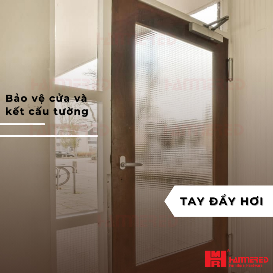 tay-day-hoi-bao-ve-tuong