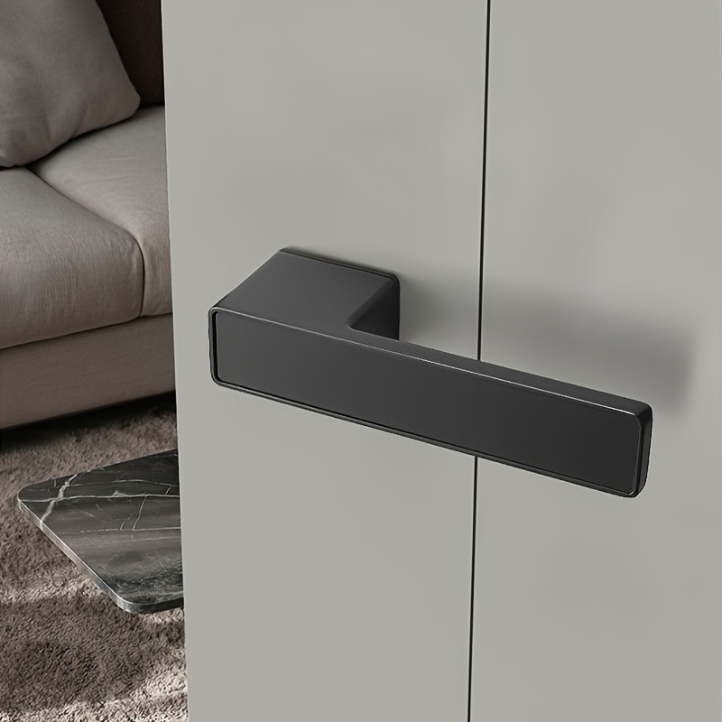 Khóa tay nắm gạt dễ thao tác